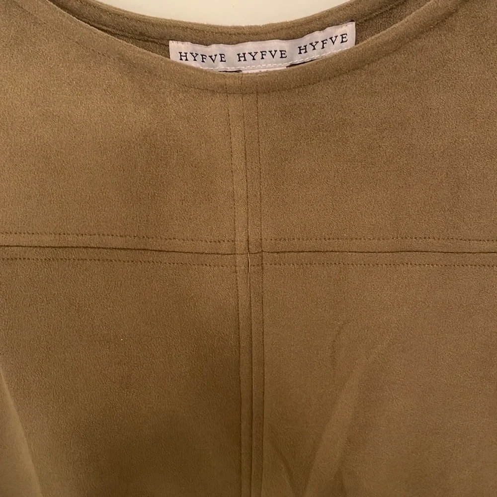 Short sleeve army green dress size Medium. - Picture 3 of 3